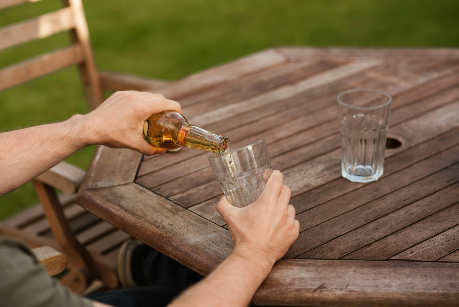 Wenn Bier in Deutschland so reguliert wäre wie Cannabis